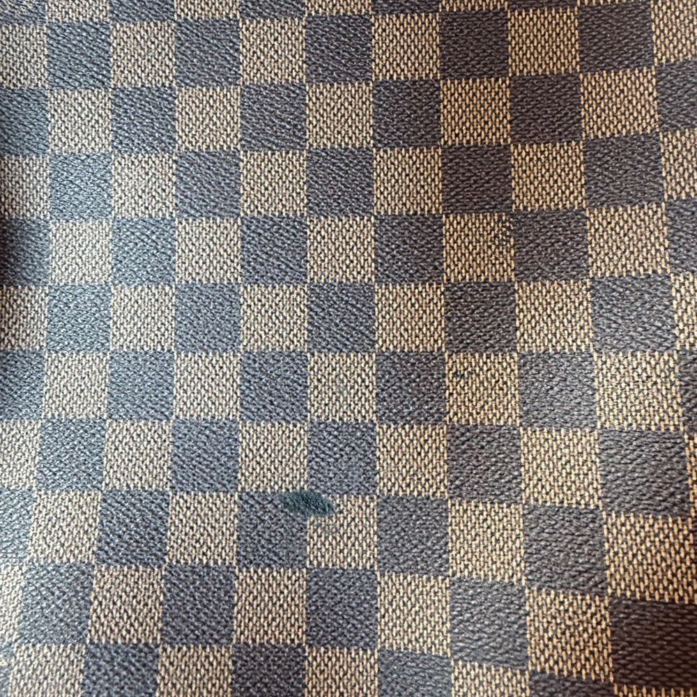 Authentic Louis Vuitton Neverfull GM - Picture 10 of 14
